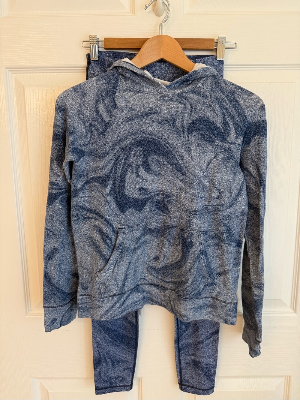 Athleta Girls Navy & Light Blue Marble Hoodie Set